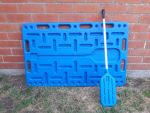 Drijfplank groot blauw 120 x 76 x 3 cm inclusief drijfpeddel